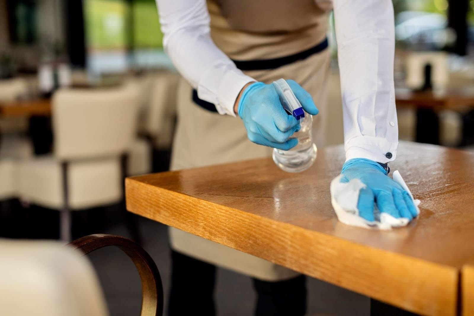 Cómo limpiar correctamente bares y restaurantes